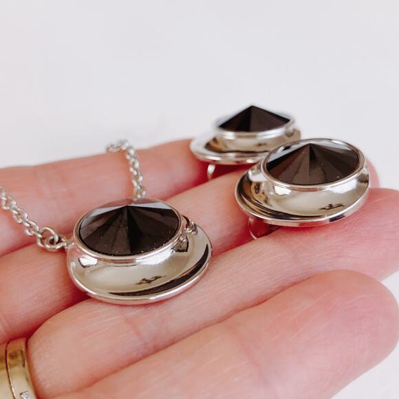 VTG Signed Sarah Coventry Clip Earrings Necklace Set Black Glass Silver Tone 70s - Picture 4 of 13